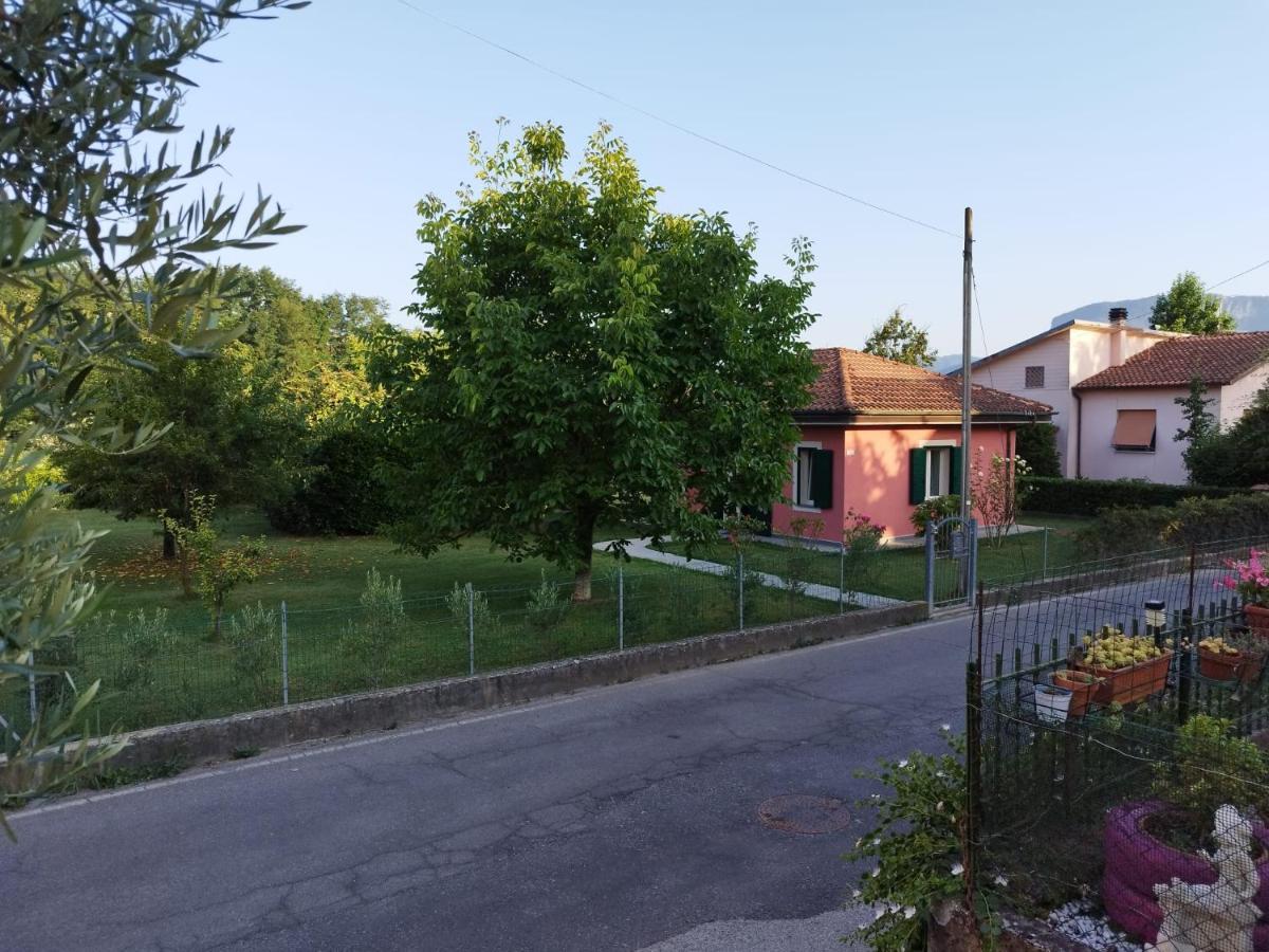 La Casina Villa Barga Bagian luar foto